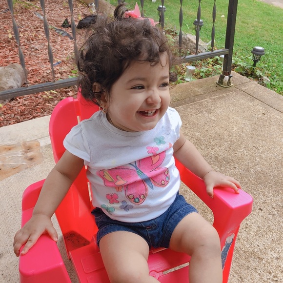 Meet your Posher, Huda - Picture 1 of 1